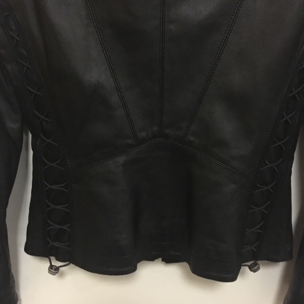 Like new Elie Tahari Moto leather jacket - Picture 5 of 8